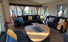 Luamar Holidays- Tattershall Lakes - Lancaster Crescent